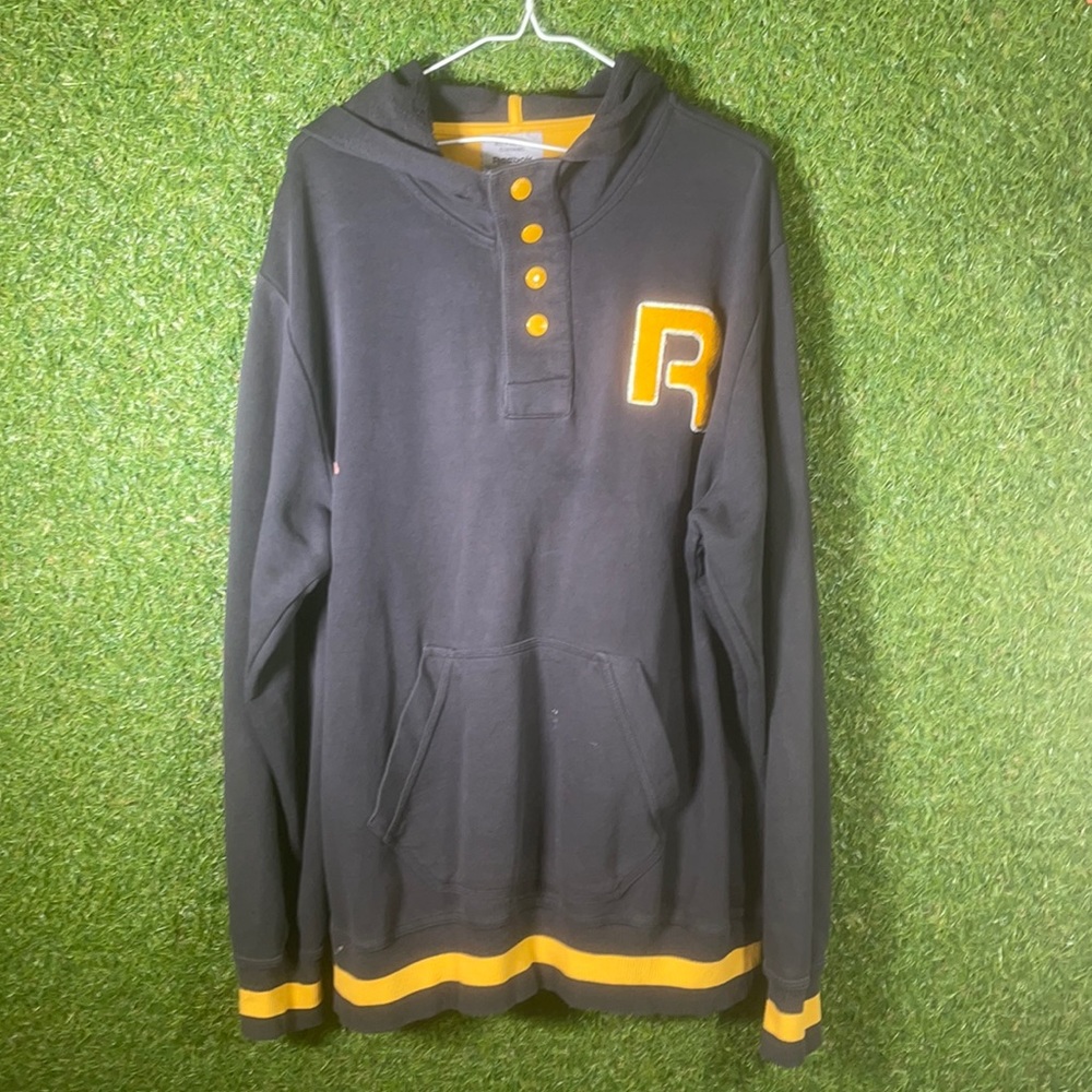 Vintage Reebok Versatile Athletic wear